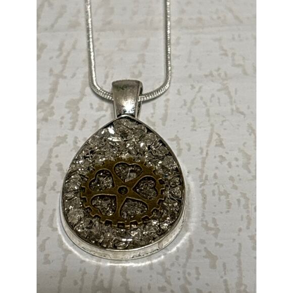 Four Piece Hair And Jewelry Accessory Gift Set - Picture 8 of 10